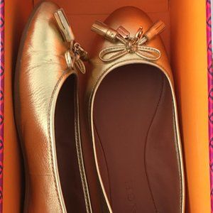 Coach Women Flats (Size 7 | Worn only once)